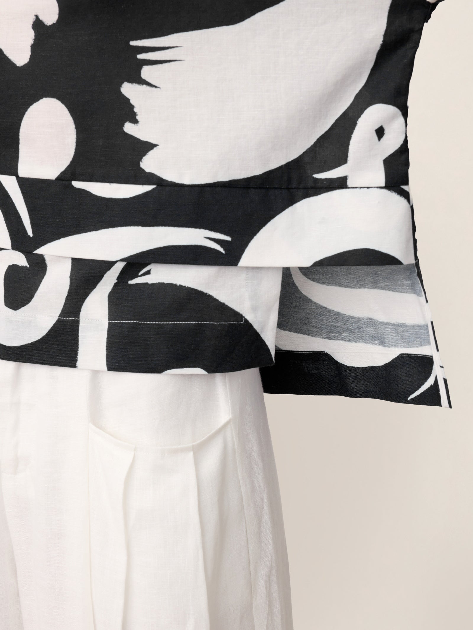 Linen Layered Asymmetric Top NOREEN (online only)