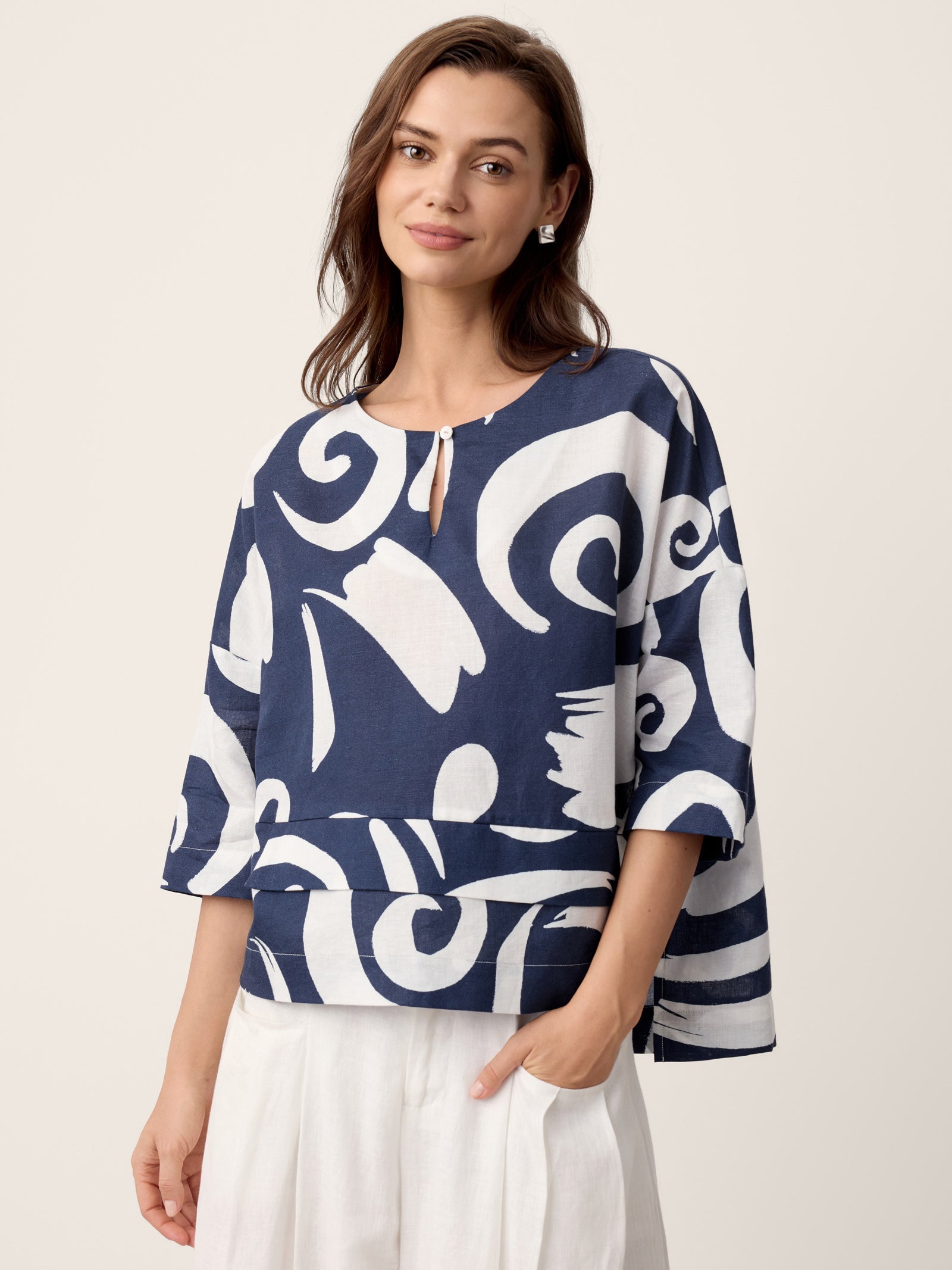 Linen Layered Asymmetric Top NOREEN (online only)