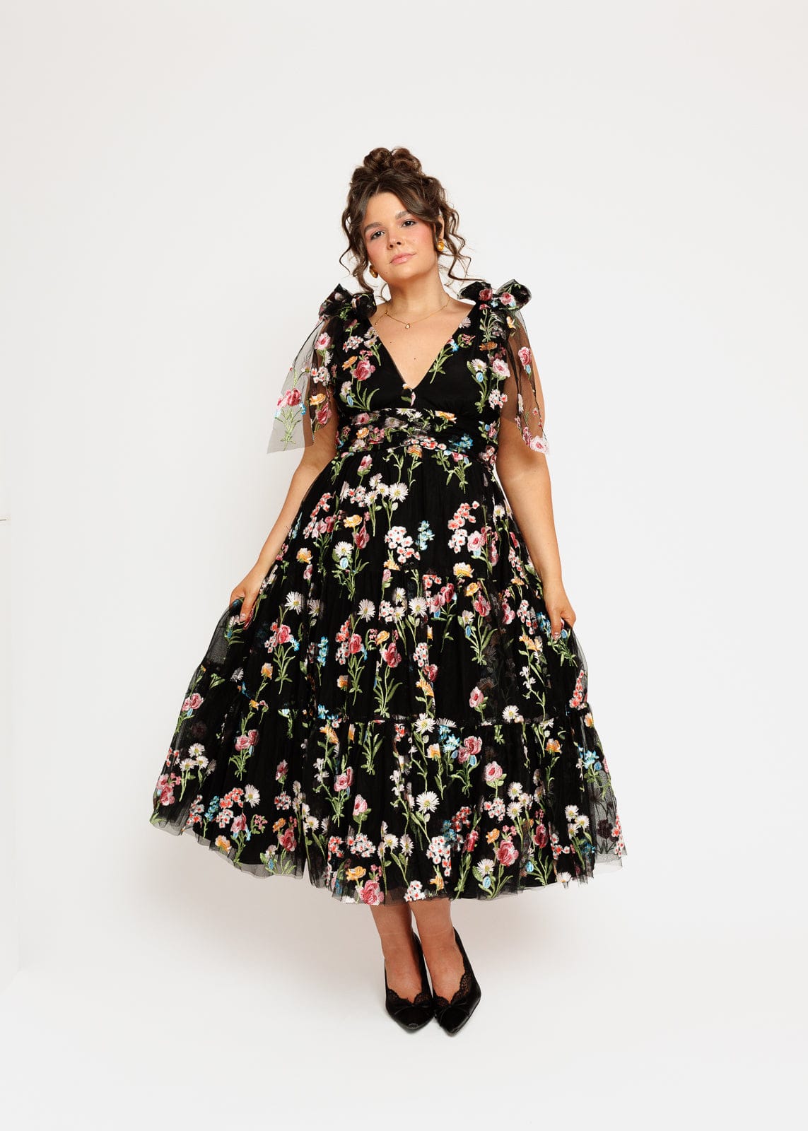 Margaret Floral Embroidered Midi Dress Black (online only)