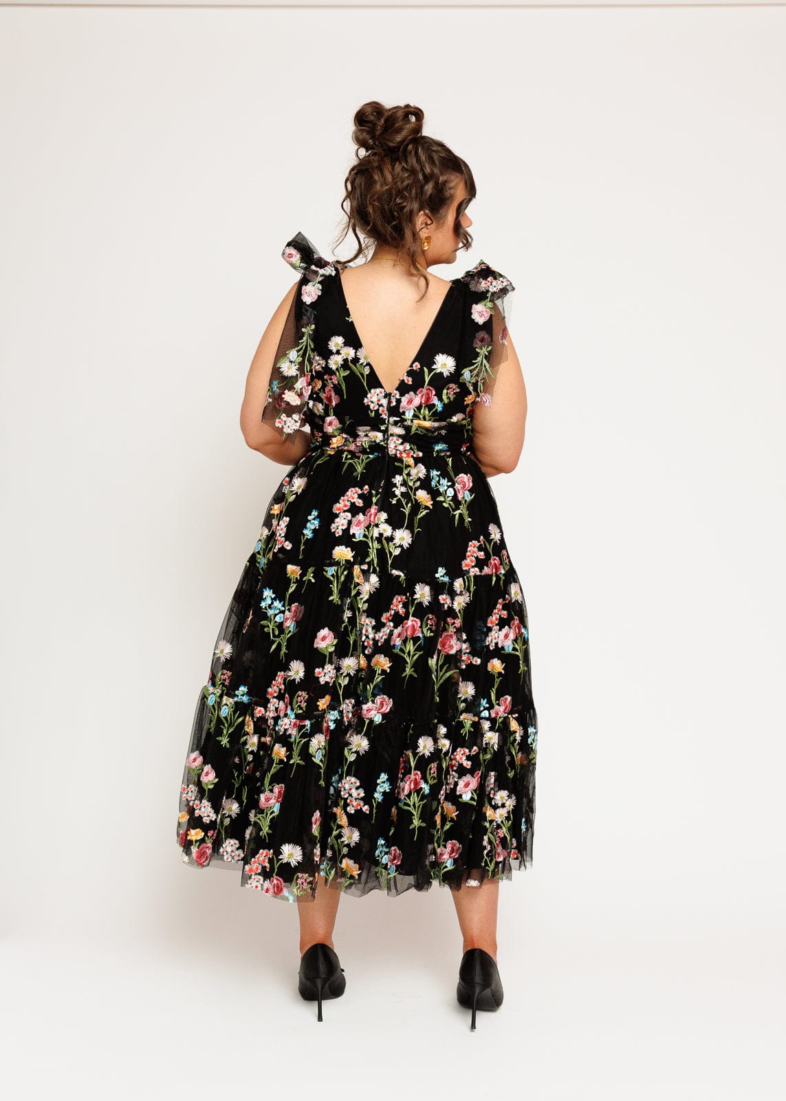 Margaret Floral Embroidered Midi Dress Black (online only)
