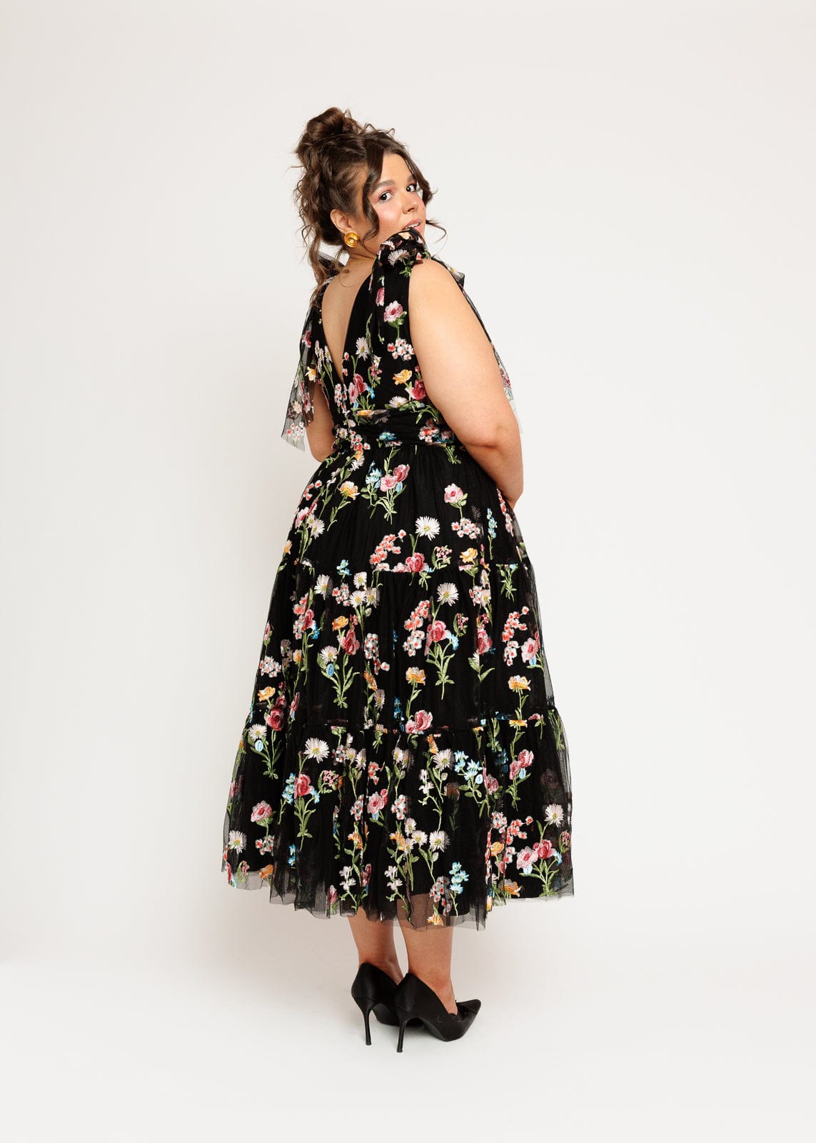Margaret Floral Embroidered Midi Dress Black (online only)