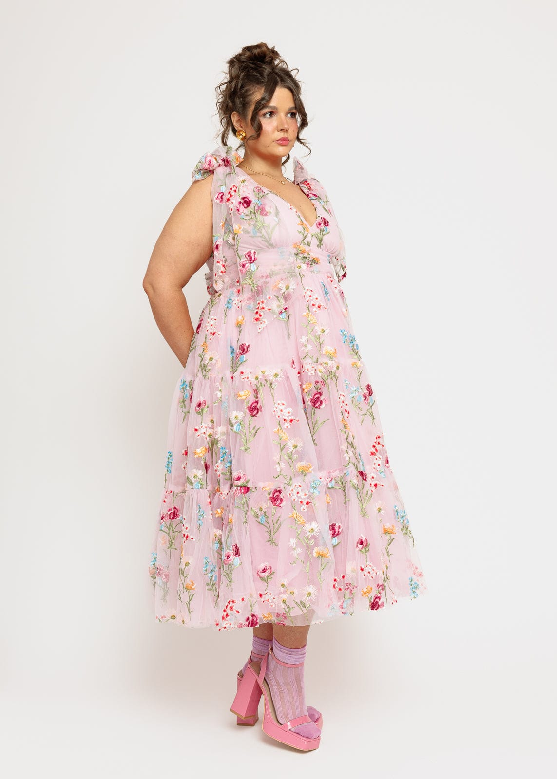 Margaret Floral Embroidered Midi Dress Pink (online only)