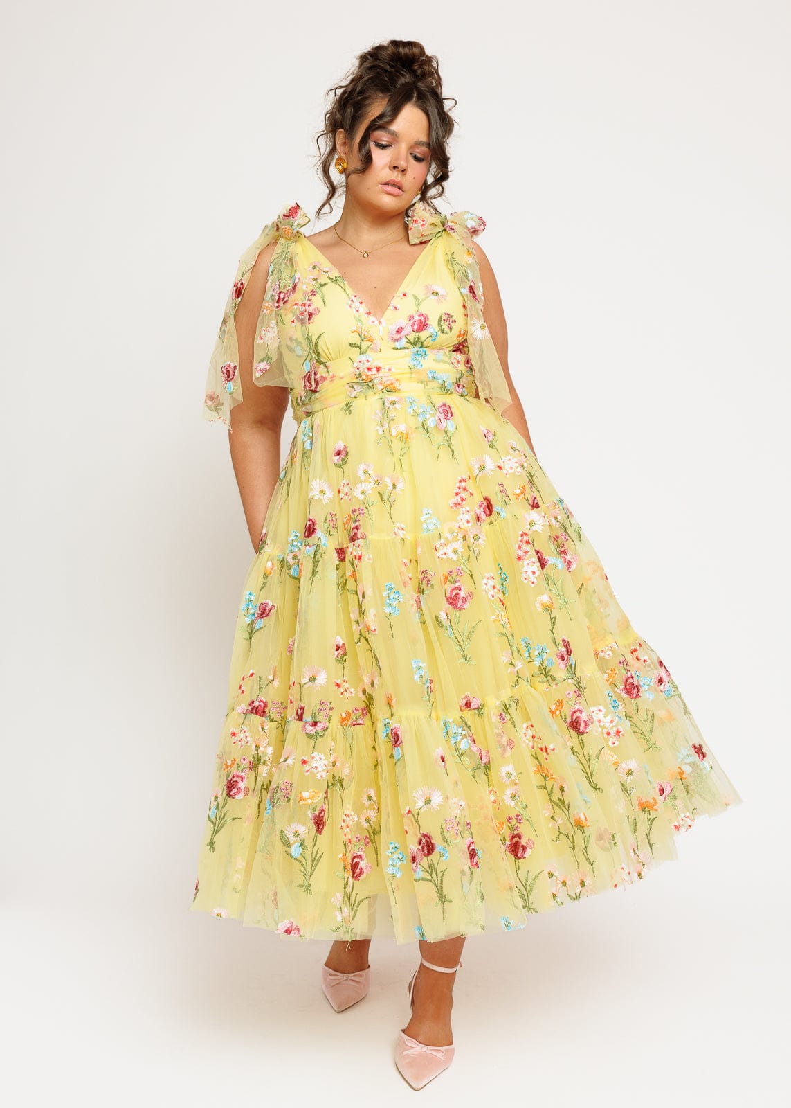 Margaret Floral Embroidered Midi Dress Yellow (online only)