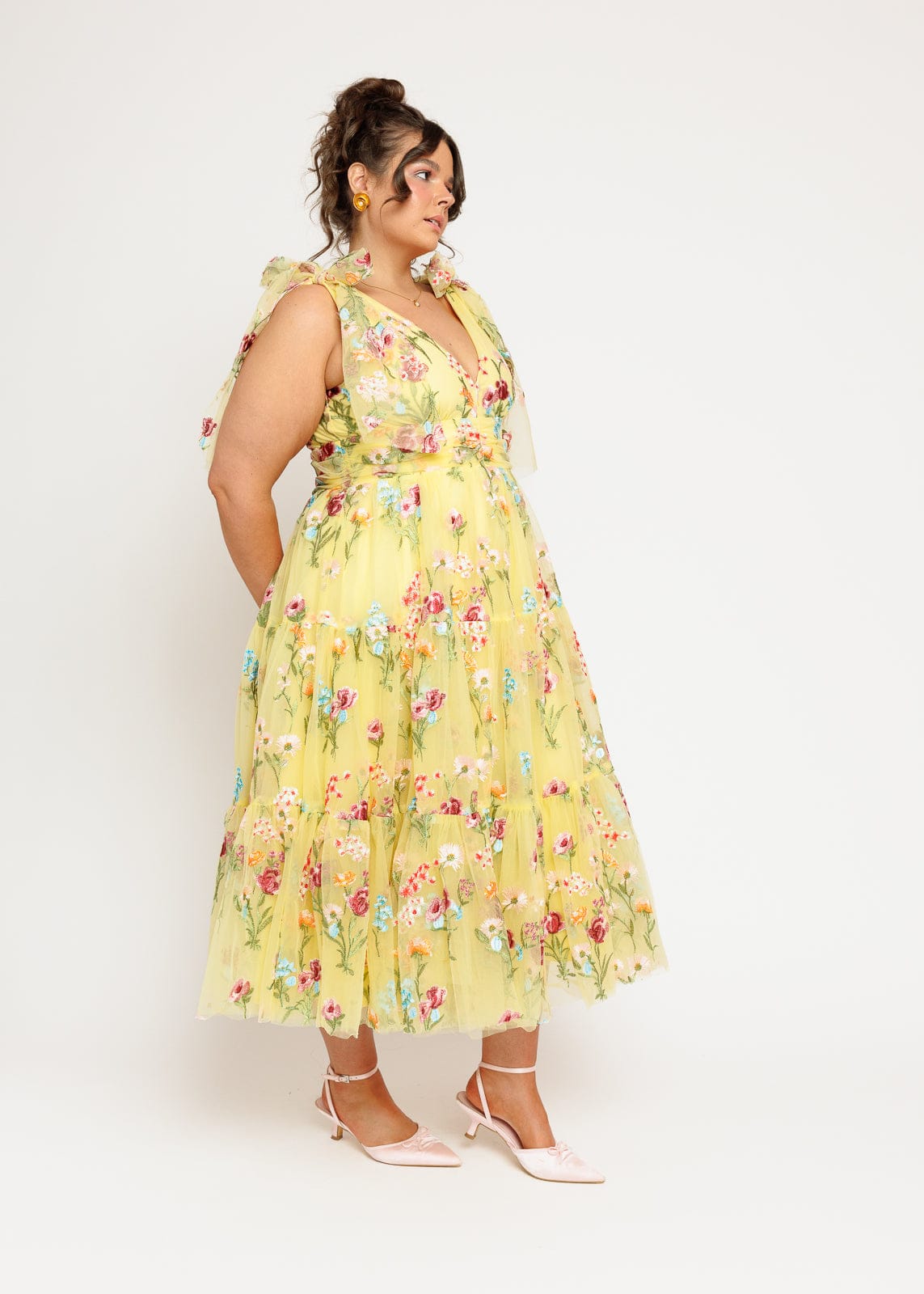 Margaret Floral Embroidered Midi Dress Yellow (online only)